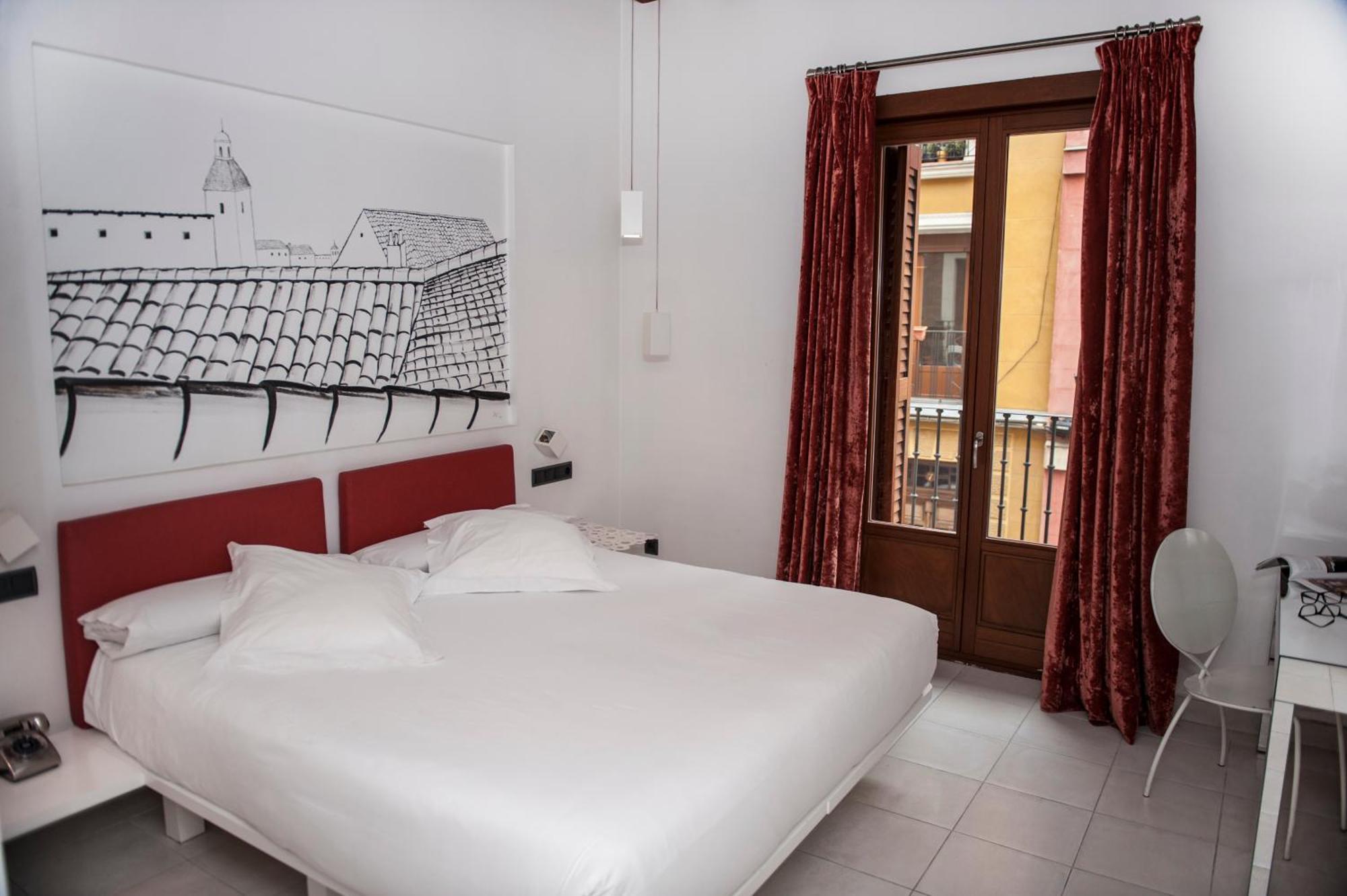 Double Room with Balcony,464274384:JPEG