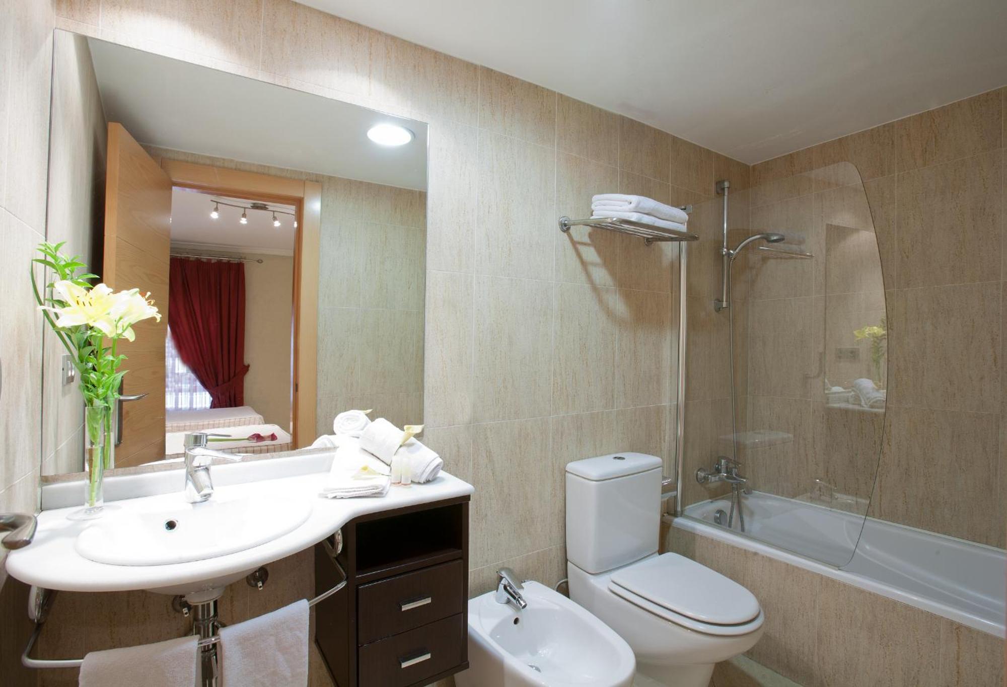 Double or Twin Room,1406117075:JPEG