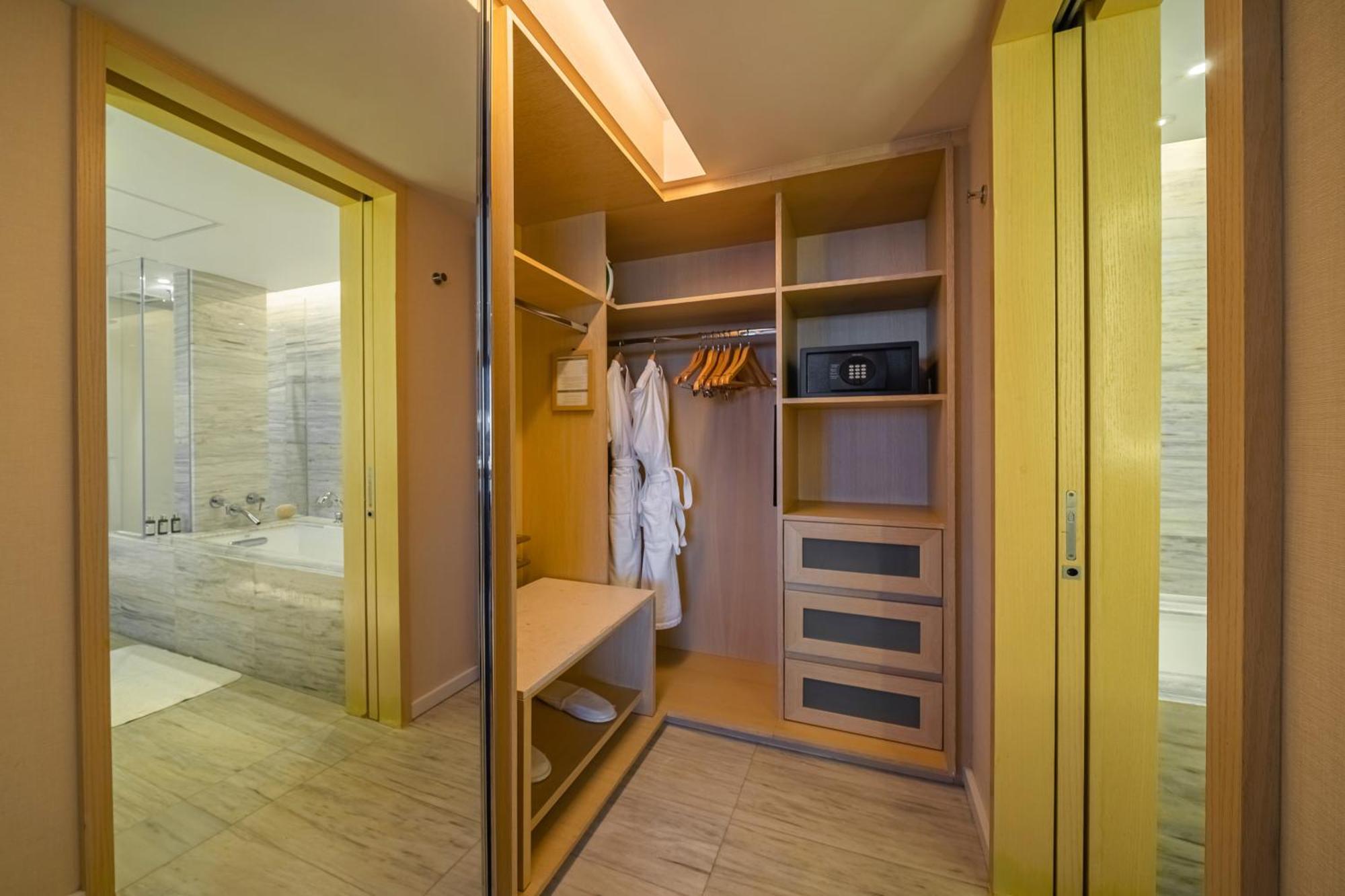 Suite con cama extragrande