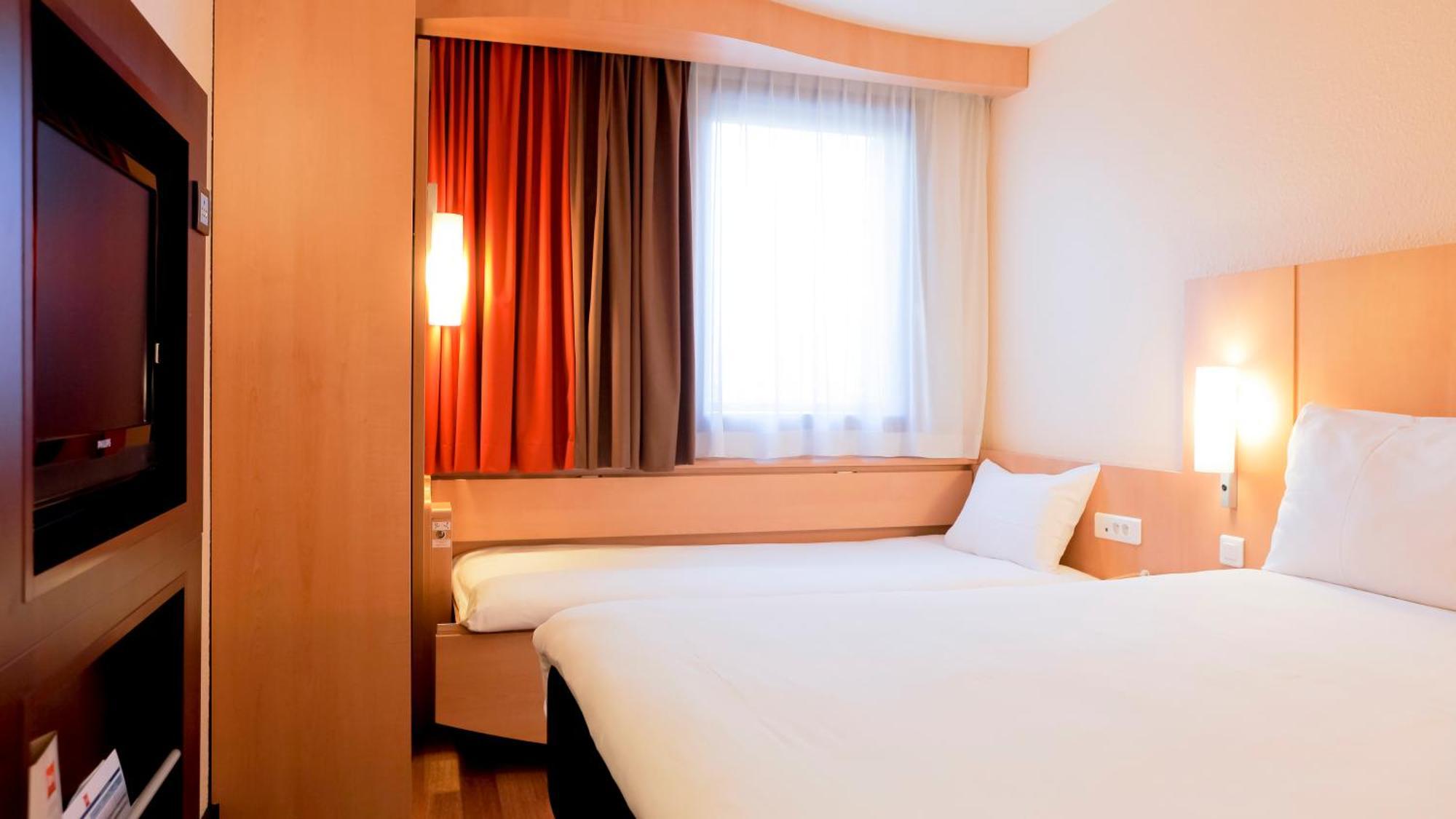 Standard Triple Room,1710620283:JPEG