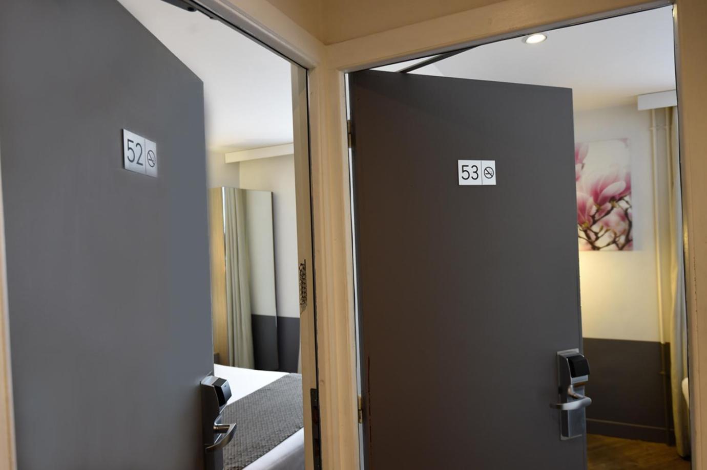 Adjacent Rooms,1208593096:JPEG