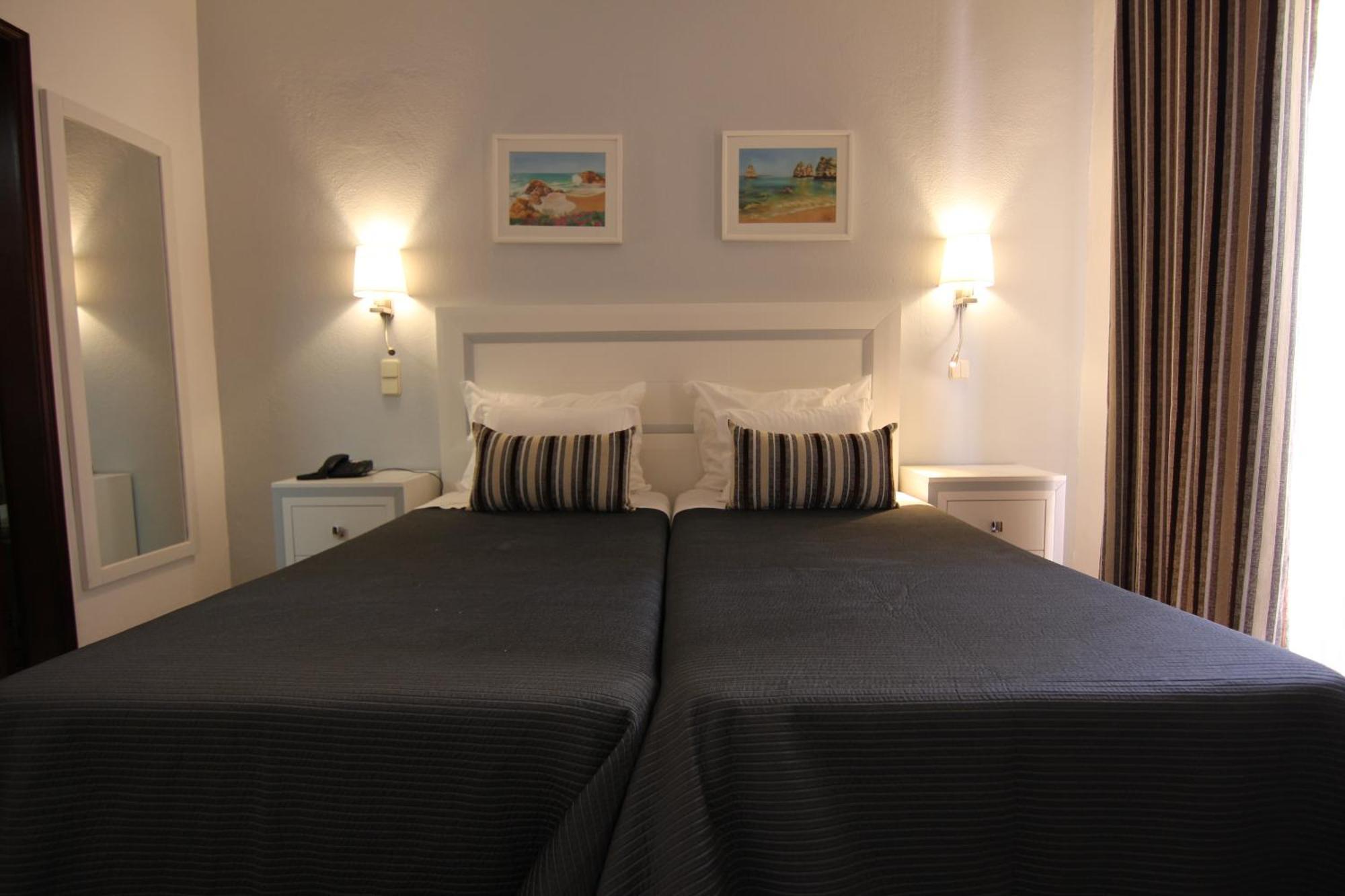 Double or Twin Room,1584399523:JPEG