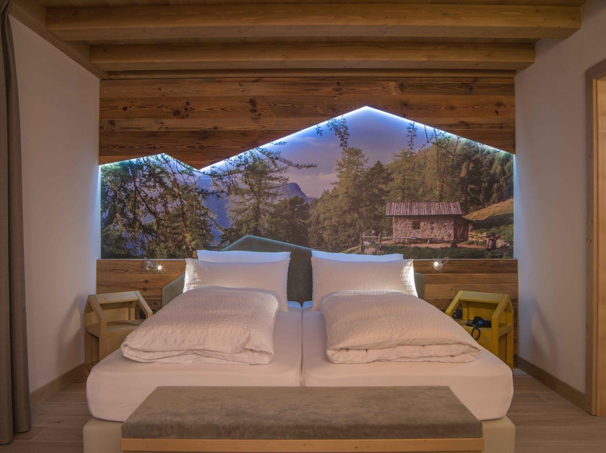 Superior Double or Twin Room,442350372:JPEG