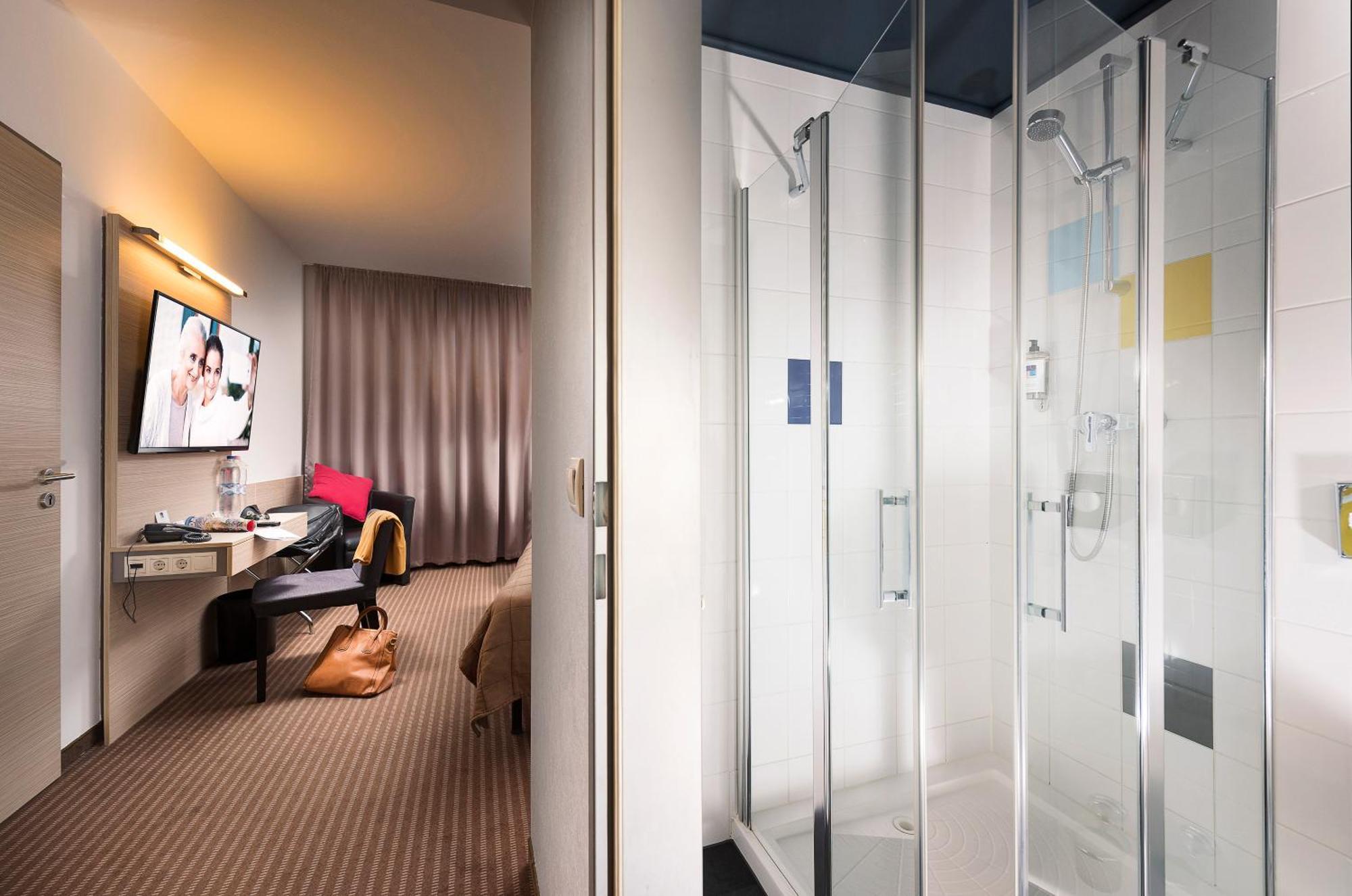 Quarto Superior com Cama de Casal ou 2 de Solteiro