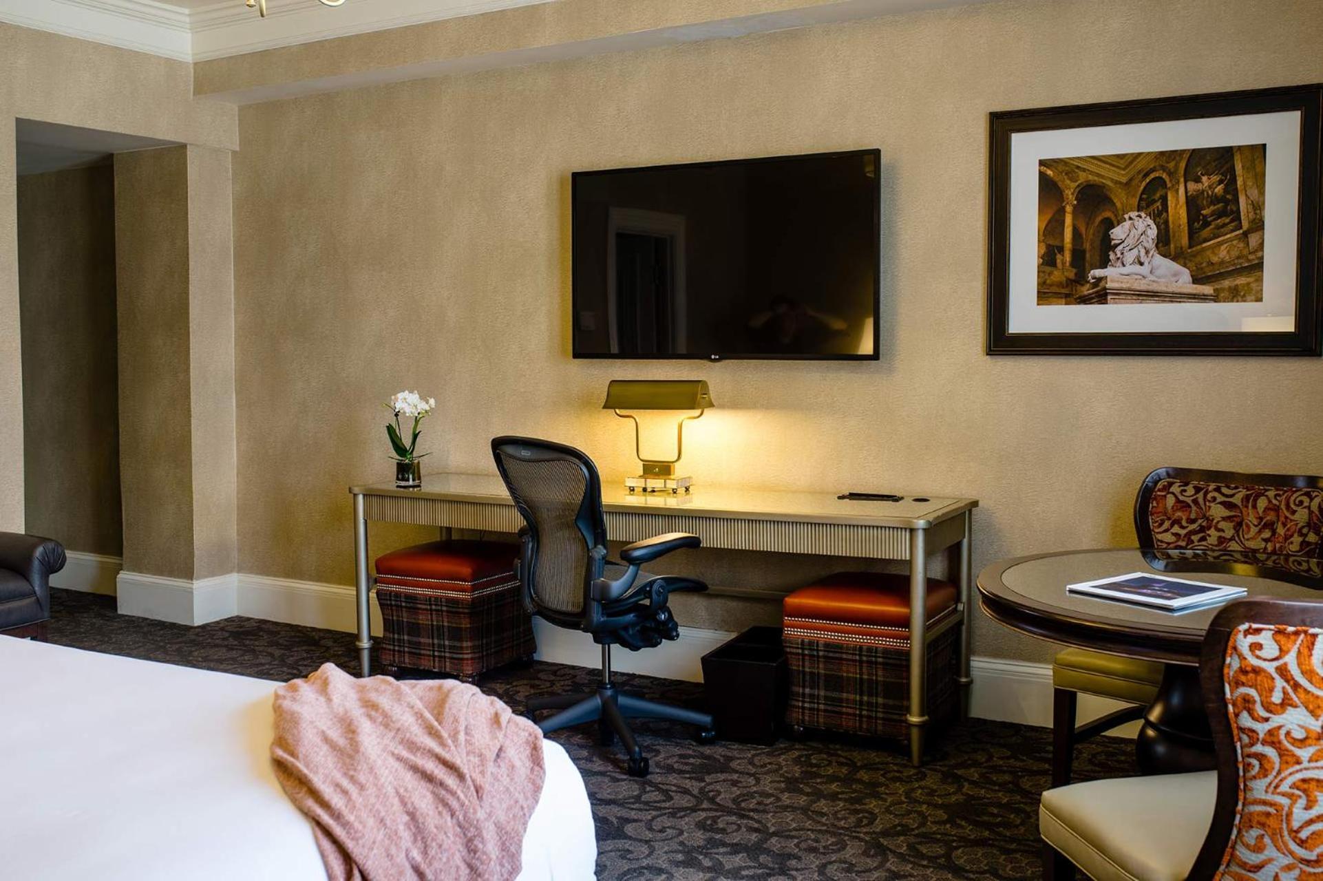 Quarto Superior com Cama King-size