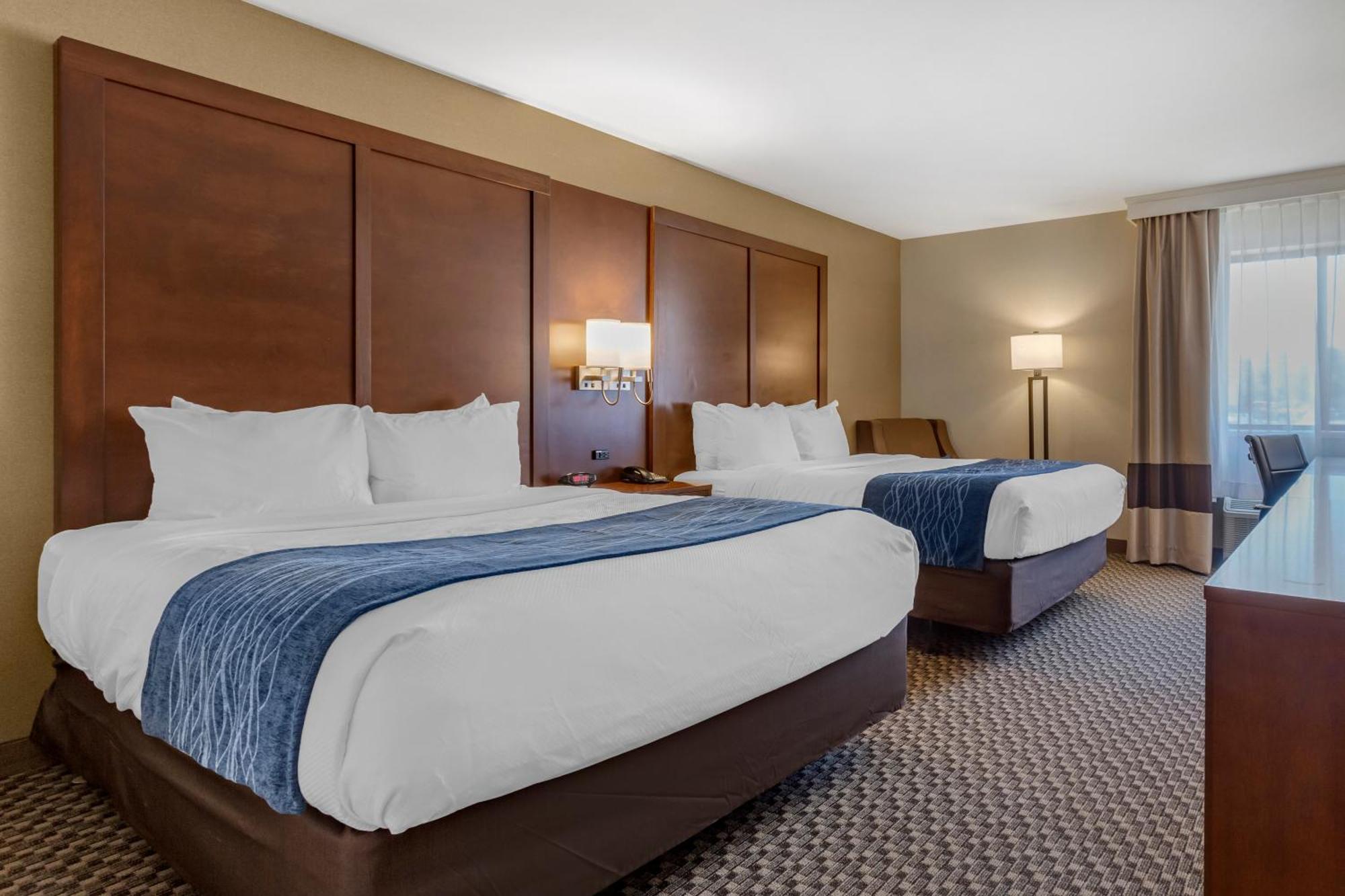 Queen Room with Two Queen Beds - Non-Smoking