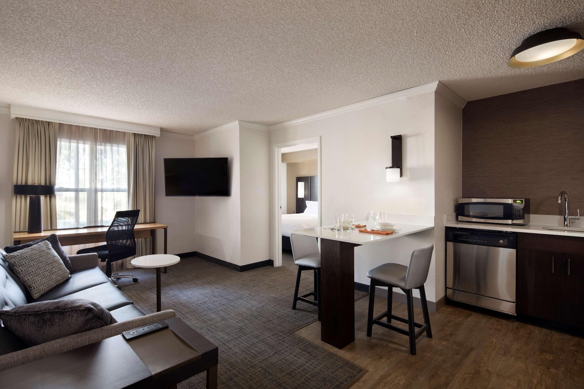 One Bedroom Suite Queen
