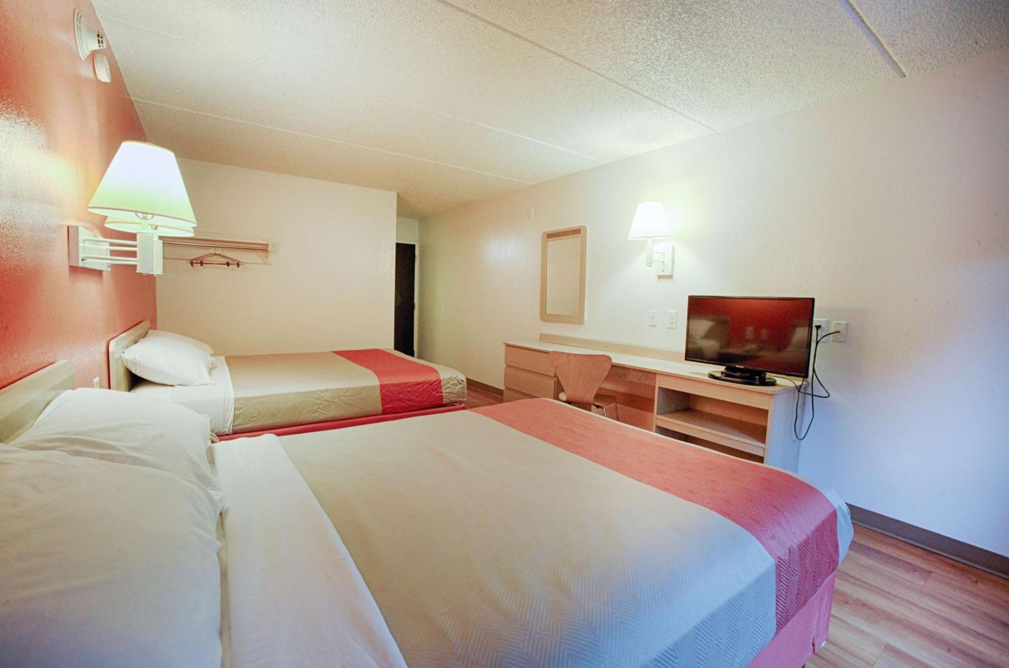 Double Room - Disability Access - Roll In Shower