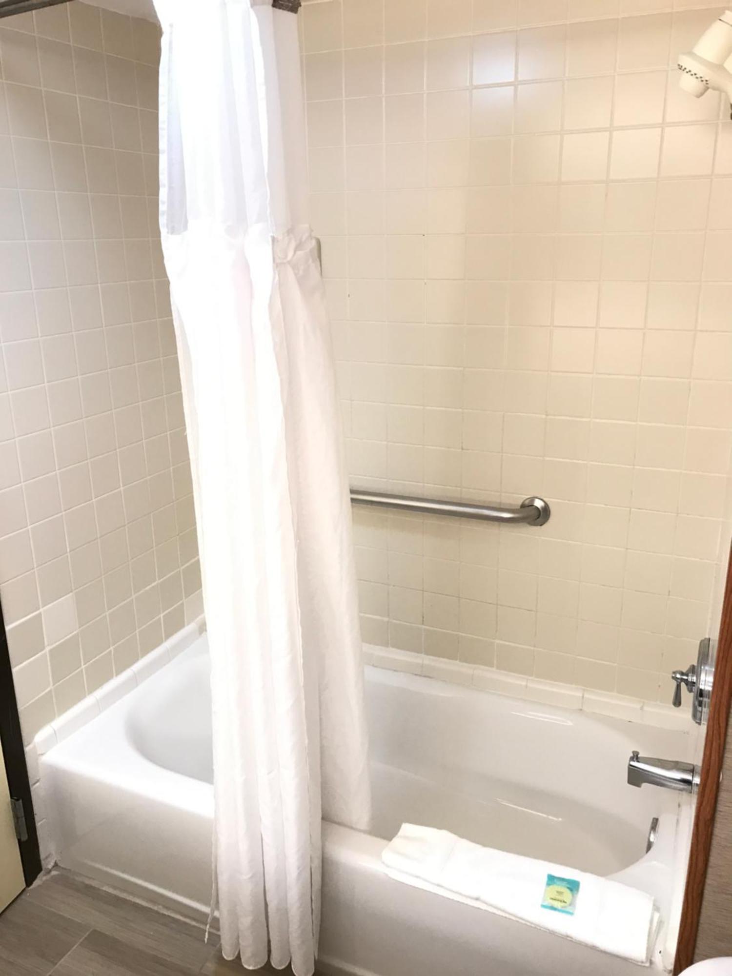 Quarto com Cama King-size e Sofá-cama - Não Fumantes
