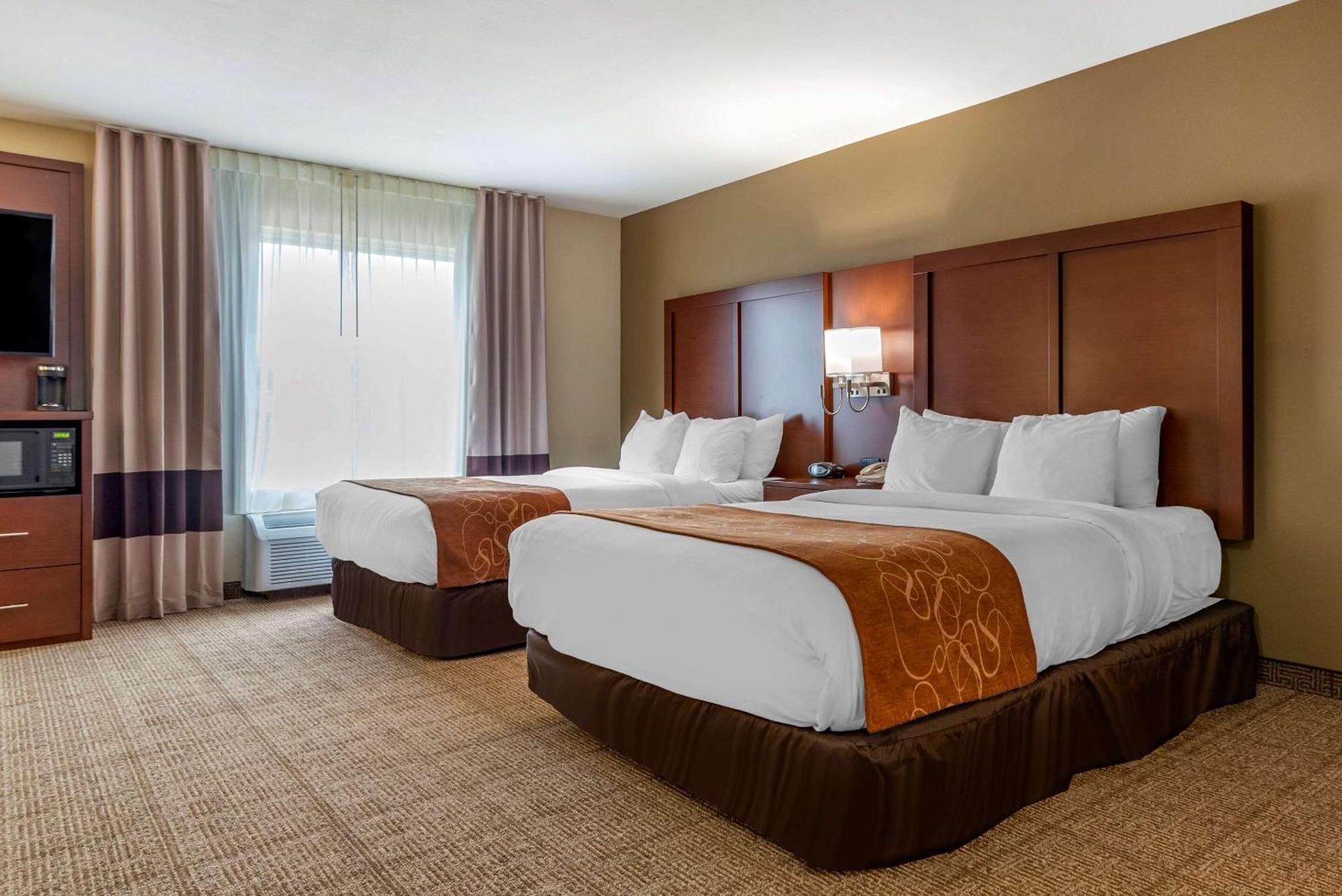 Suite with Two Queen Beds - Accessible/Non-Smoking
