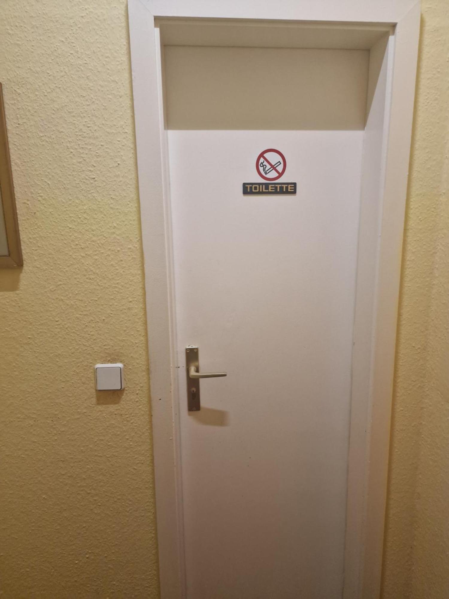 Chambre Double avec Douche et Toilettes Communes