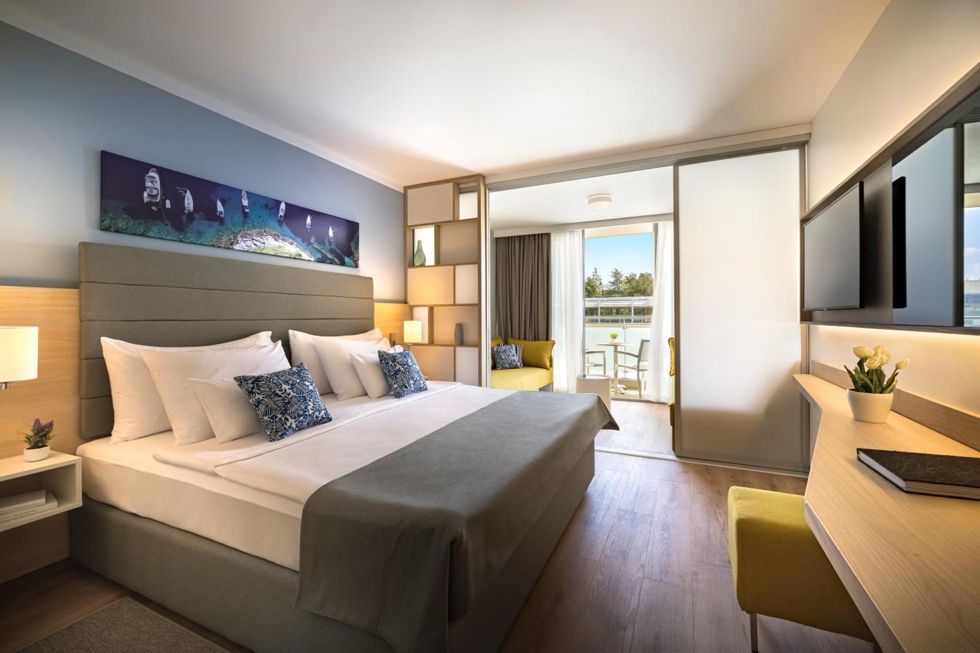 Superior Room 22,1212483949:JPEG