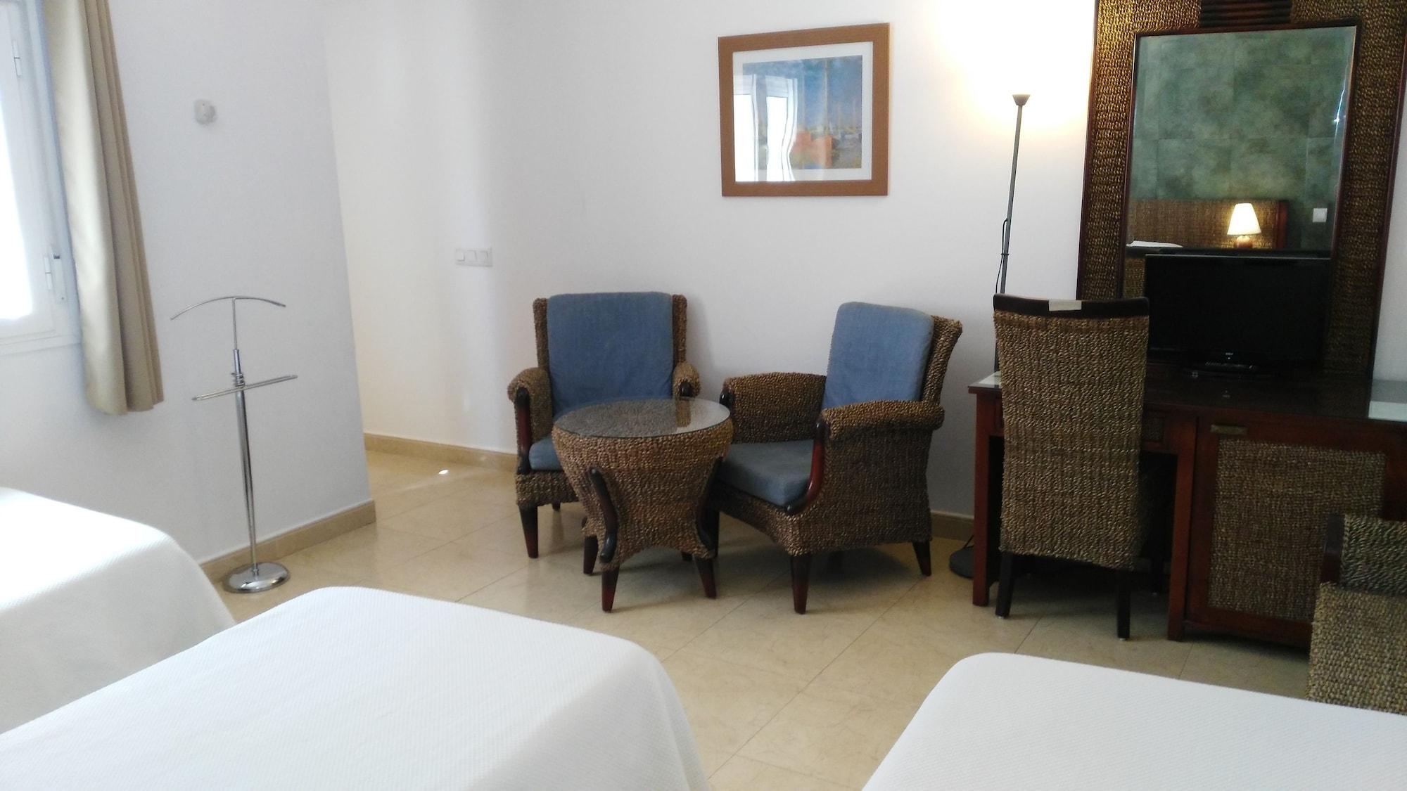 Chambre Double avec Lit d'Appoint