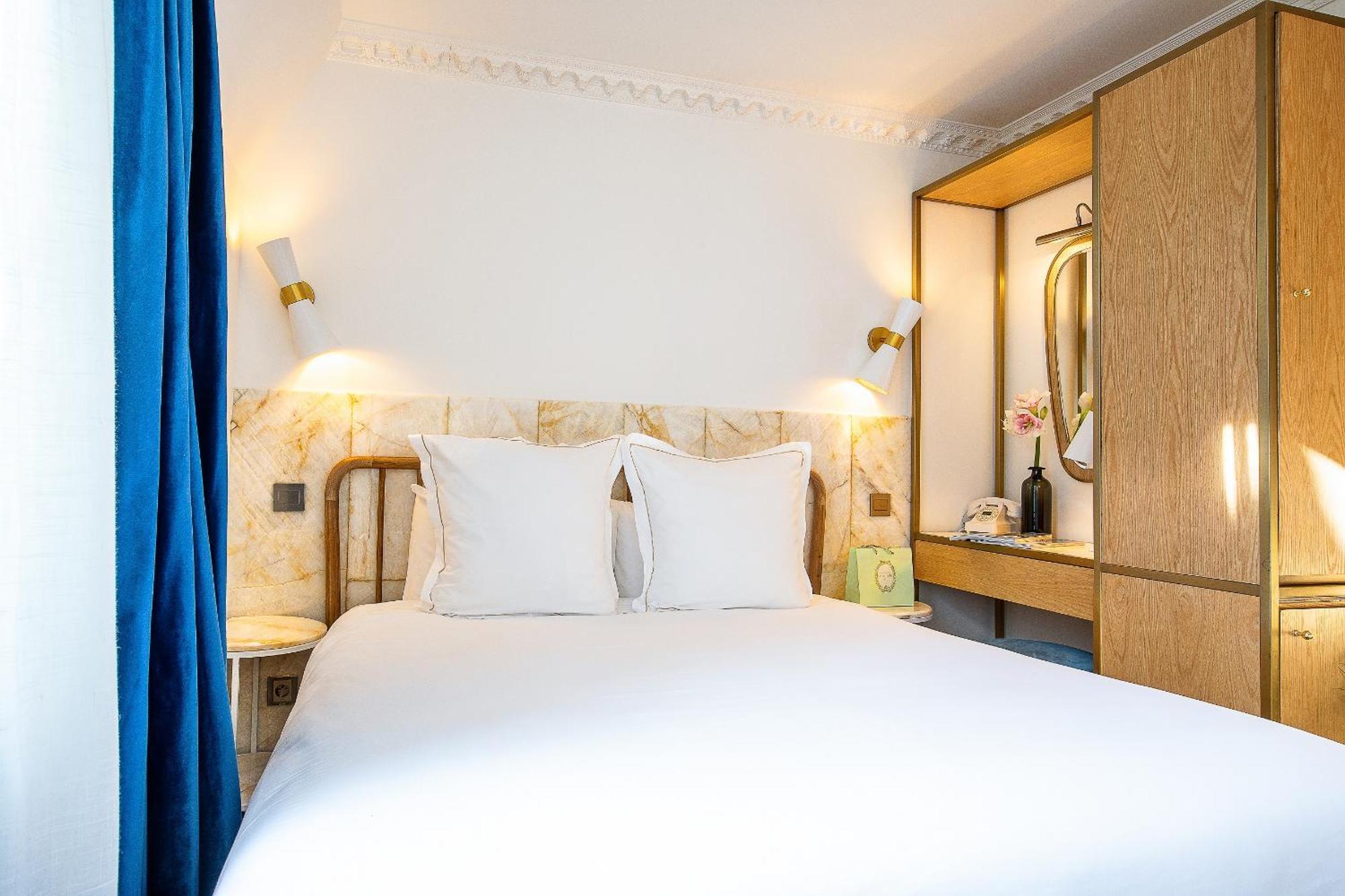 Traditional Double Room,750642938:JPEG