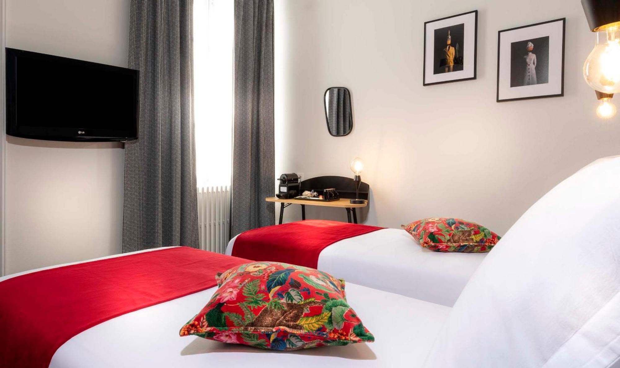 Twin Room,1215313327:JPEG
