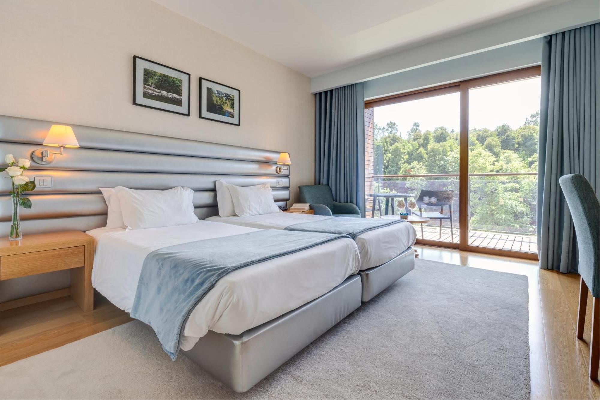 Twin Room with River View,1279598650:JPEG