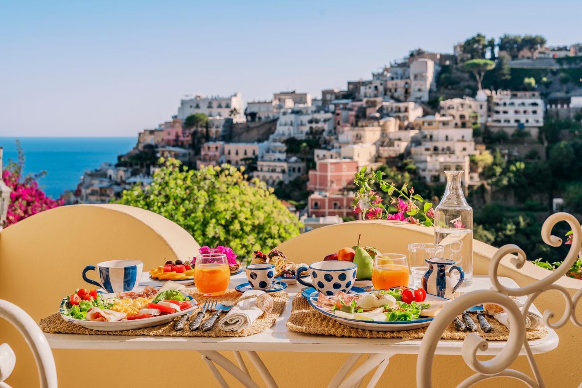 Junior Suite con Terrazza e Vista Mare Parziale
