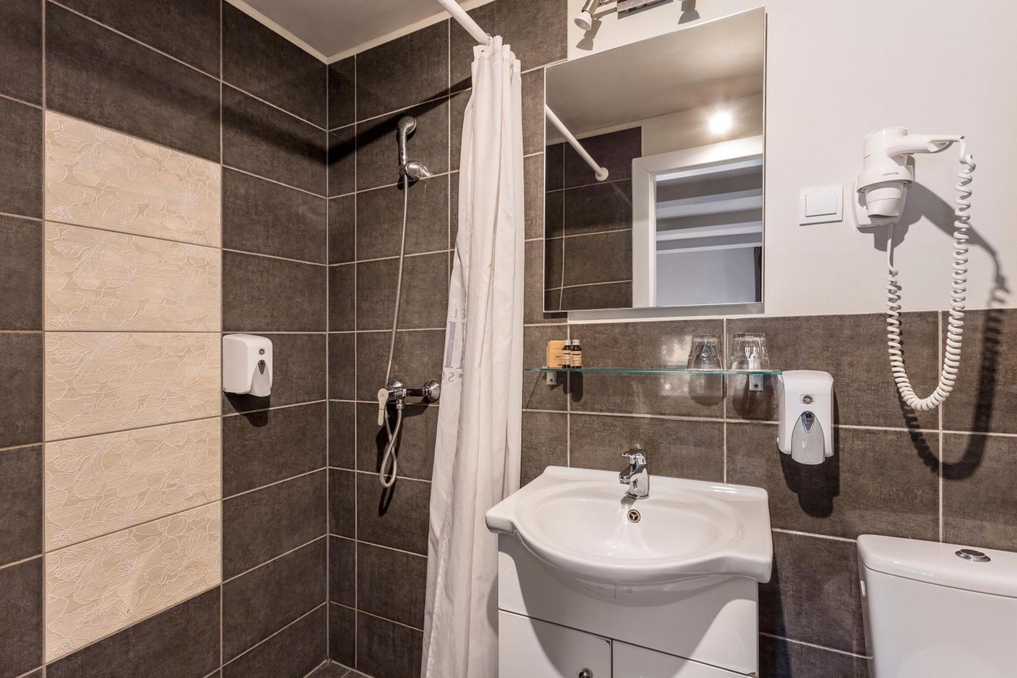 Deluxe Doppel-/Zweibettzimmer mit Balkon