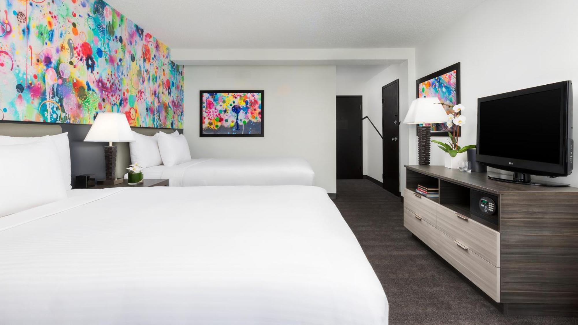 Chambre avec 2 Lits Queen-Size - Accessible aux Personnes à Mobilité Réduite