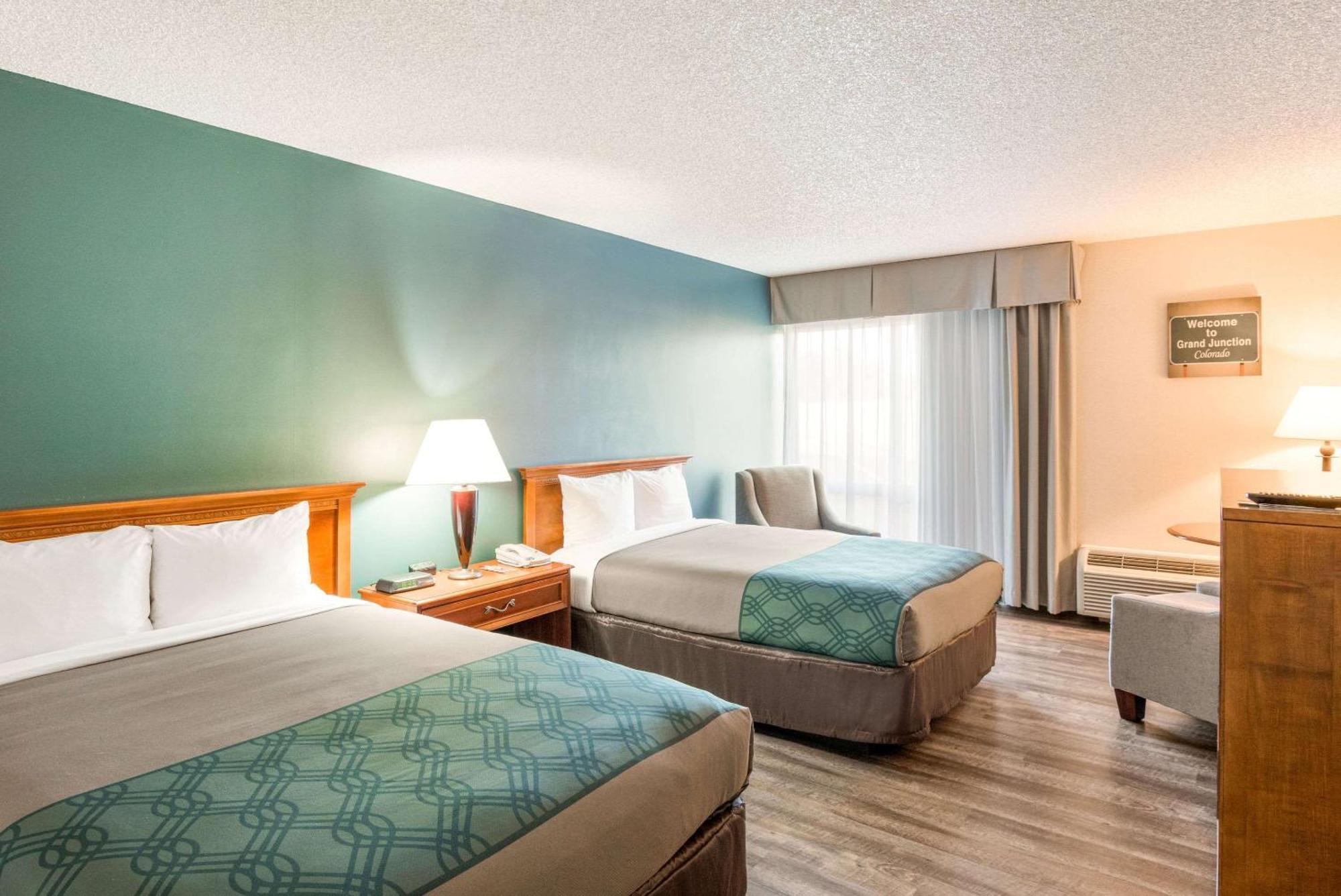Double Room with Two Double Beds - Non-Smoking