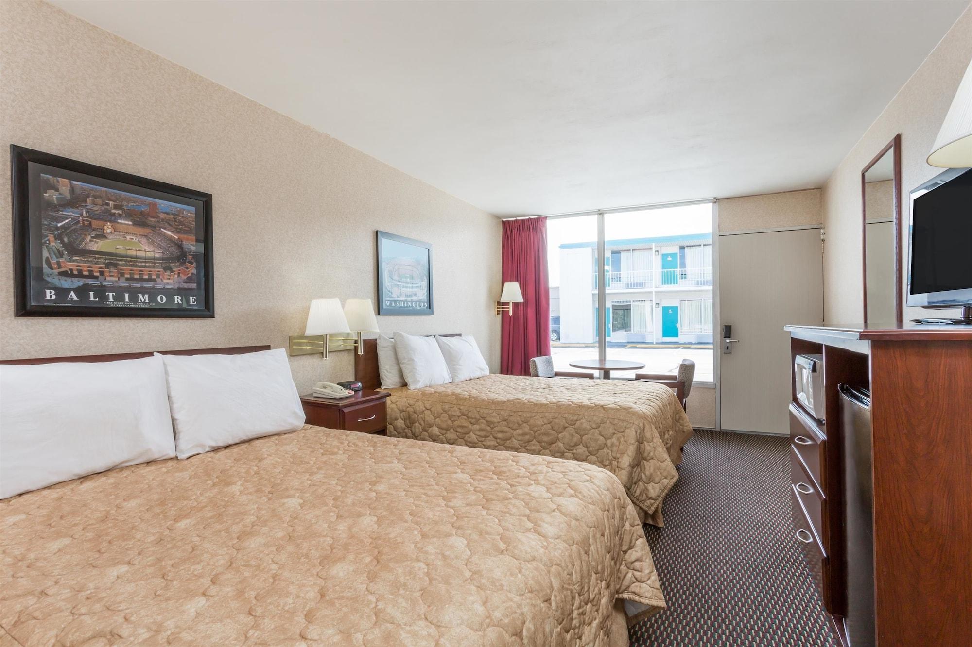 Queen Room with Two Queen Beds - Non-Smoking