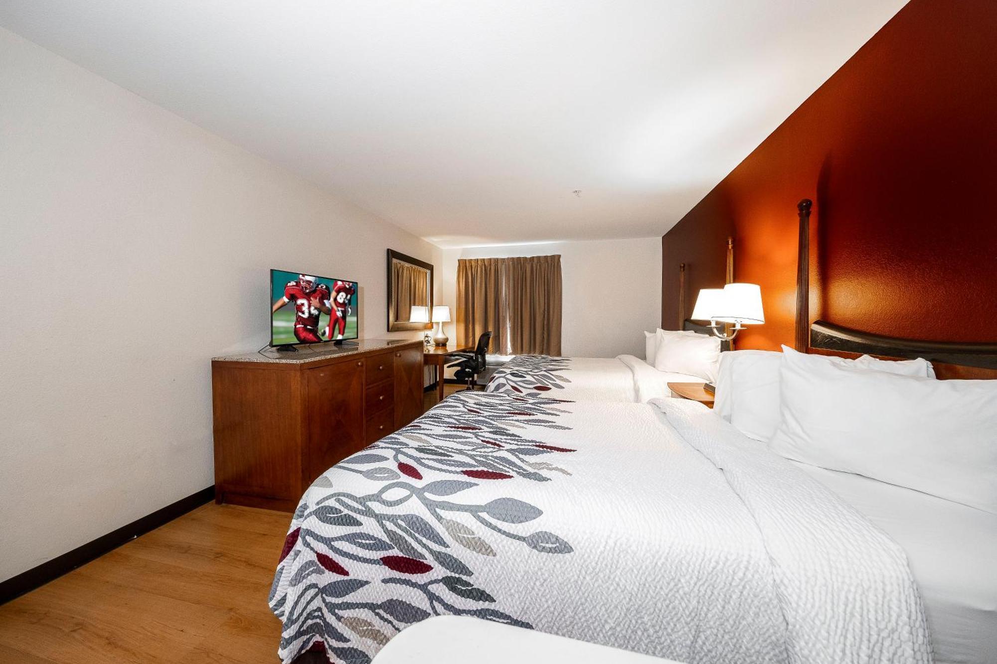 Deluxe Room with Two Double Beds Non-Smoking