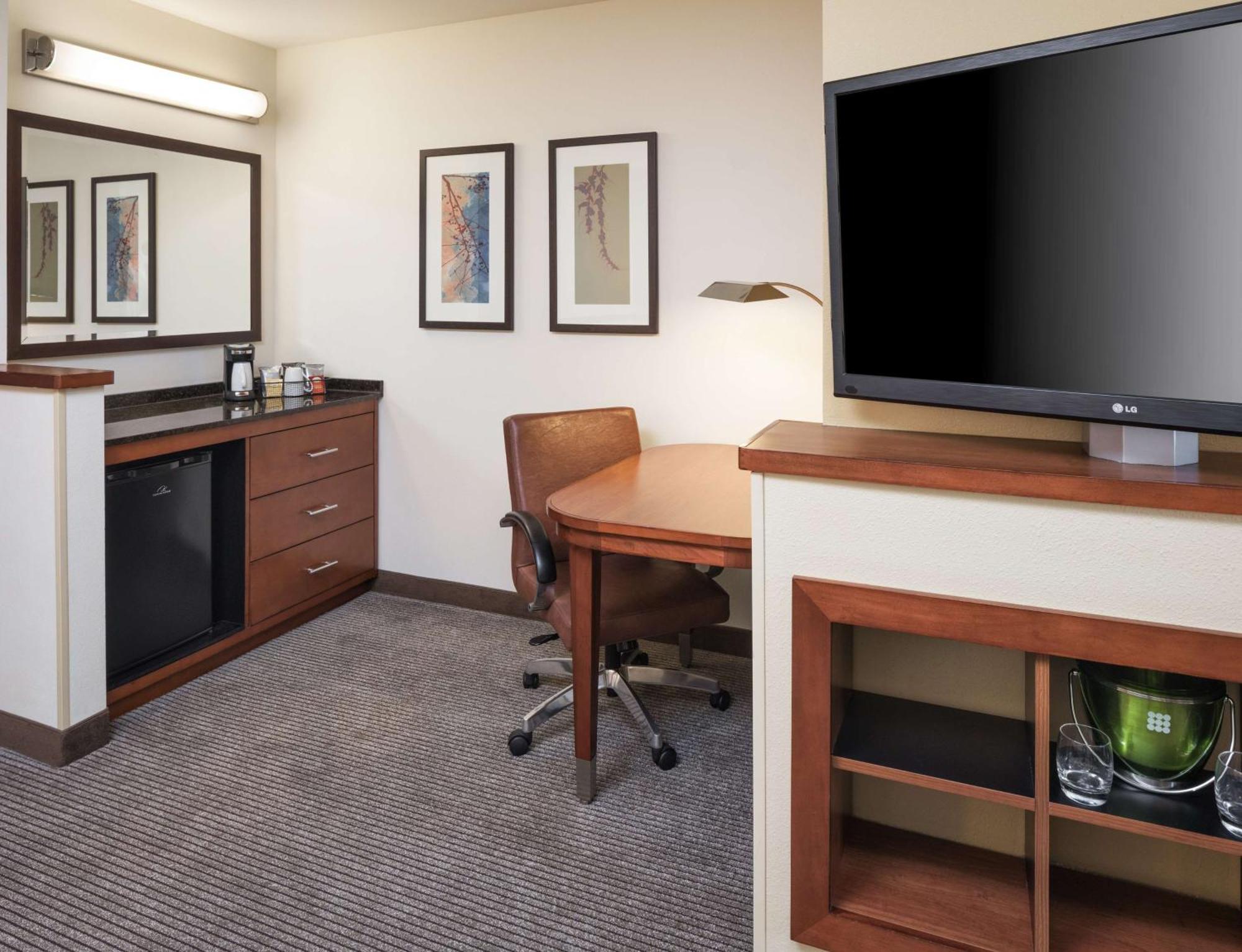 King Room with Sofa Bed - High Floor
