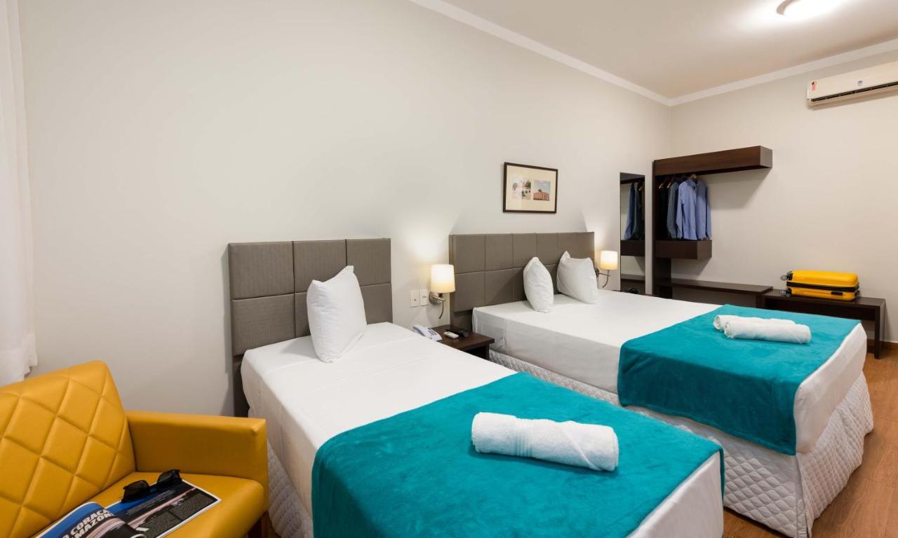Quarto Triplo Standard