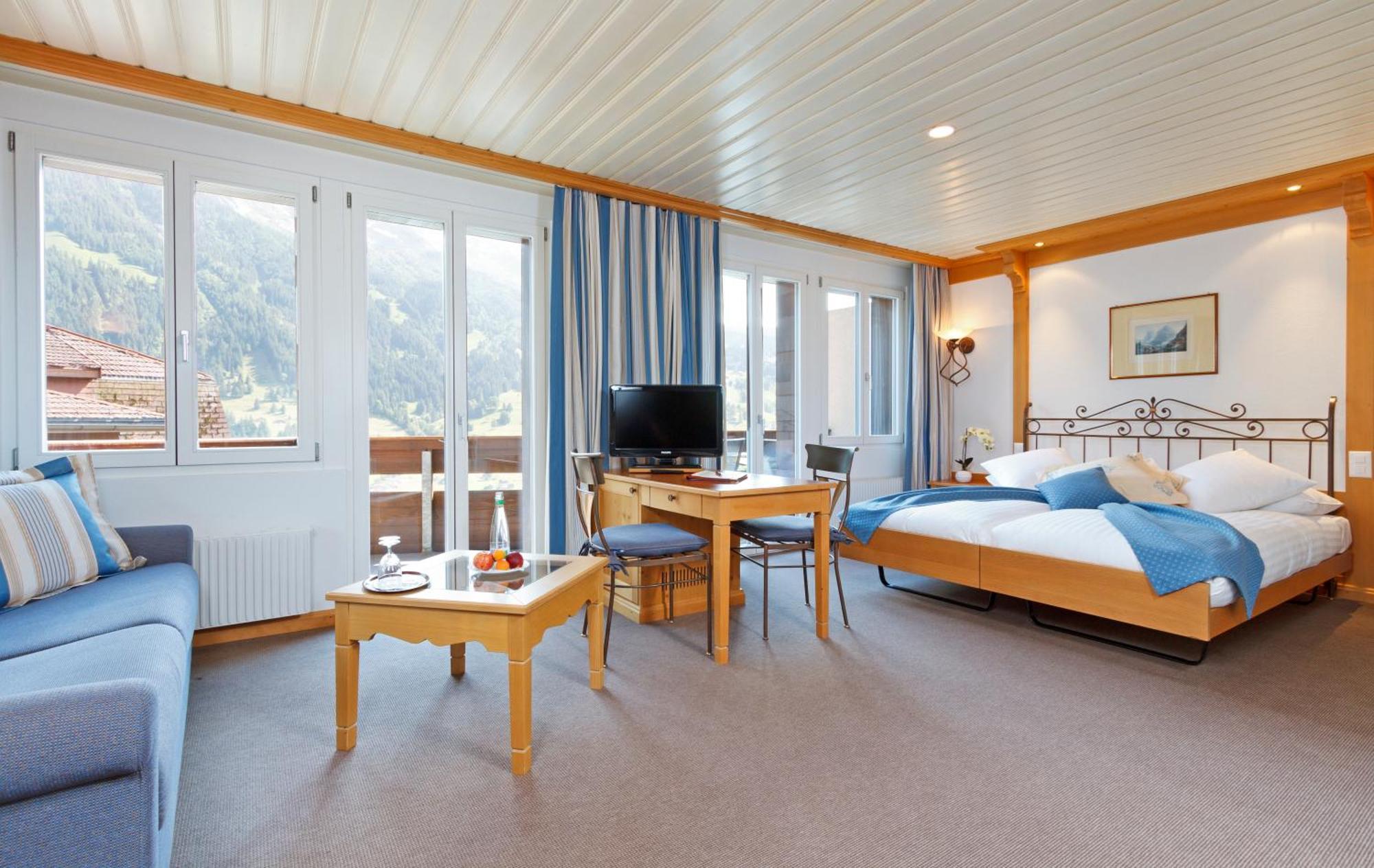 Double Room Comfort Plus with Sitting Corner and Balcony