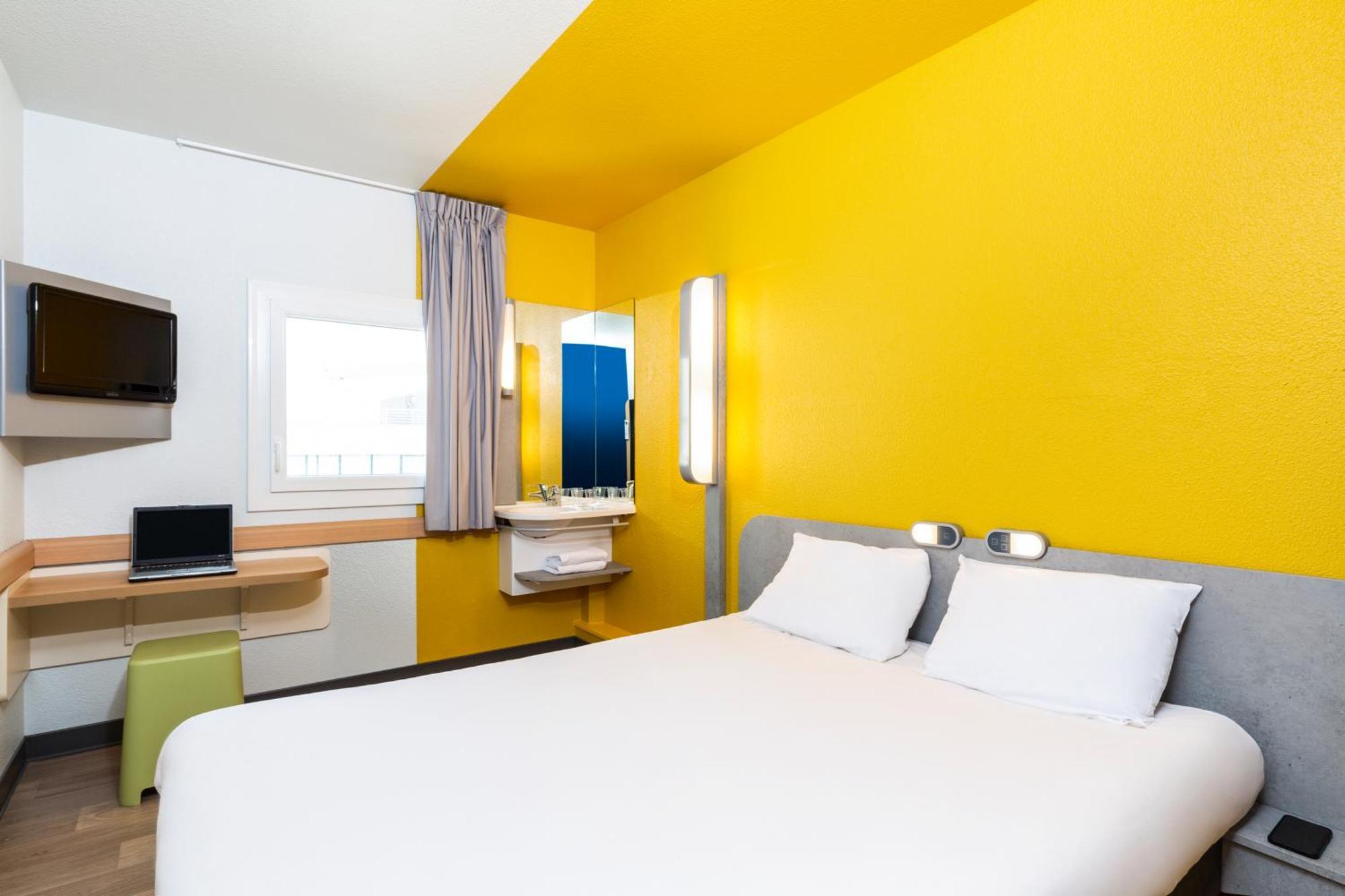 Standard Double Room,1227384665:JPEG