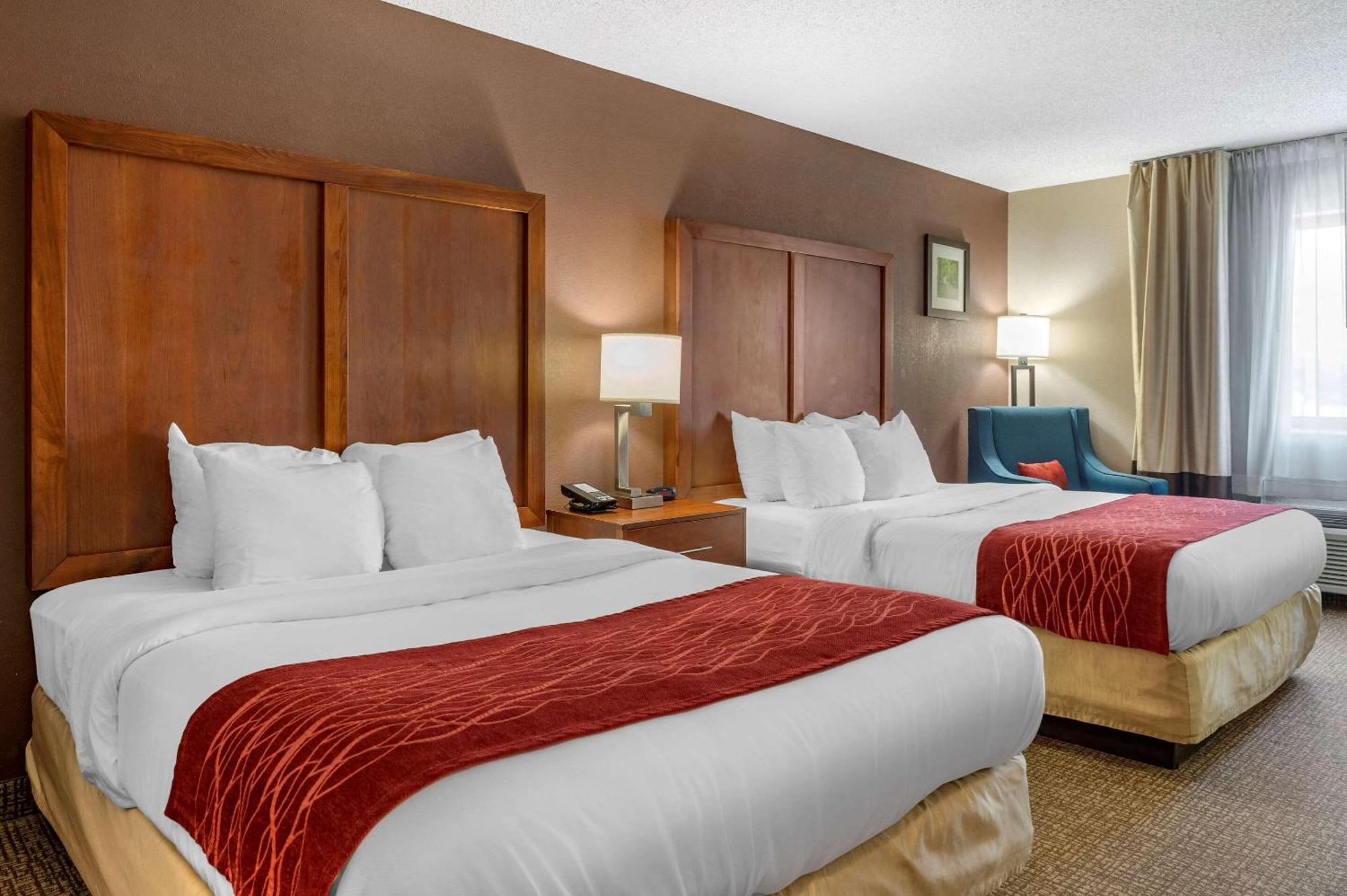 Queen Room with Two Queen Beds - Non-Smoking