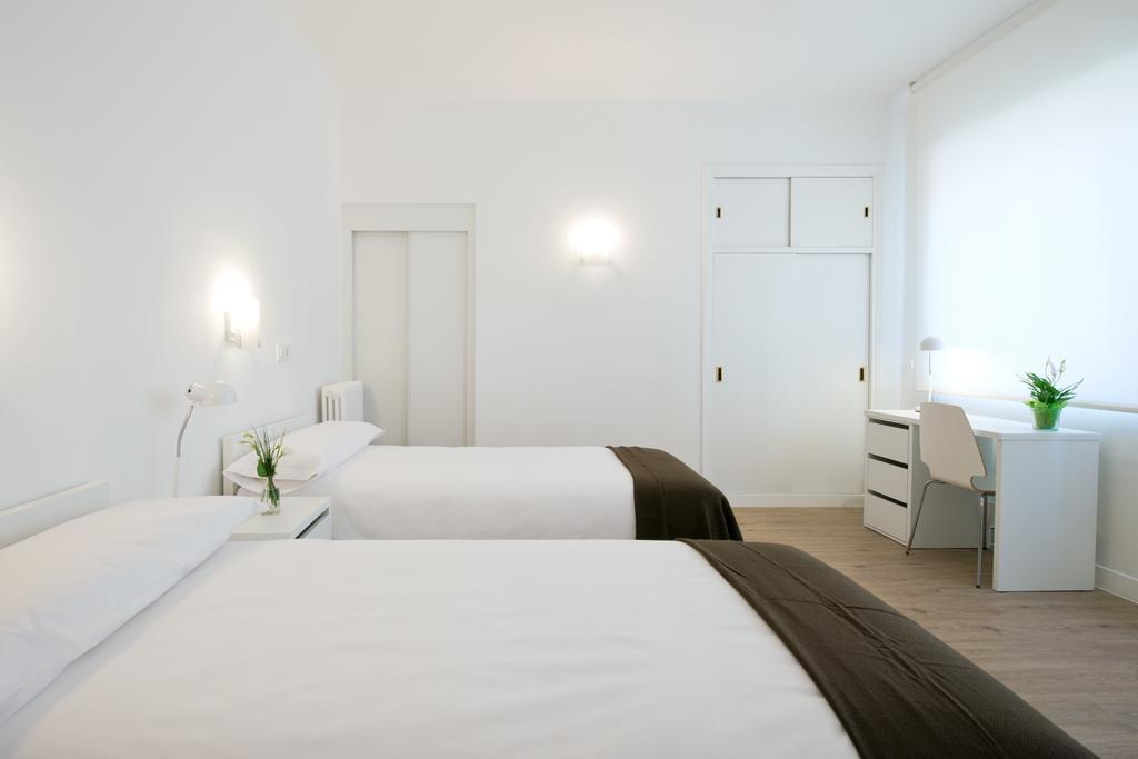 Standard Double or Twin Room,139155681:JPEG