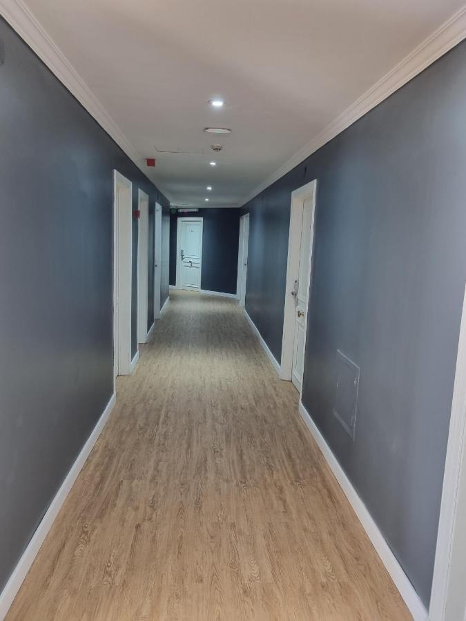 Twin Room,1648956878:JPEG