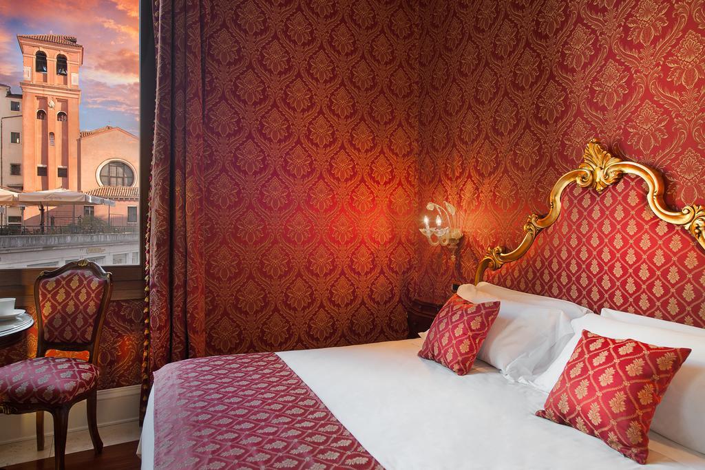 Superior Double or Twin Room,560813871:JPEG
