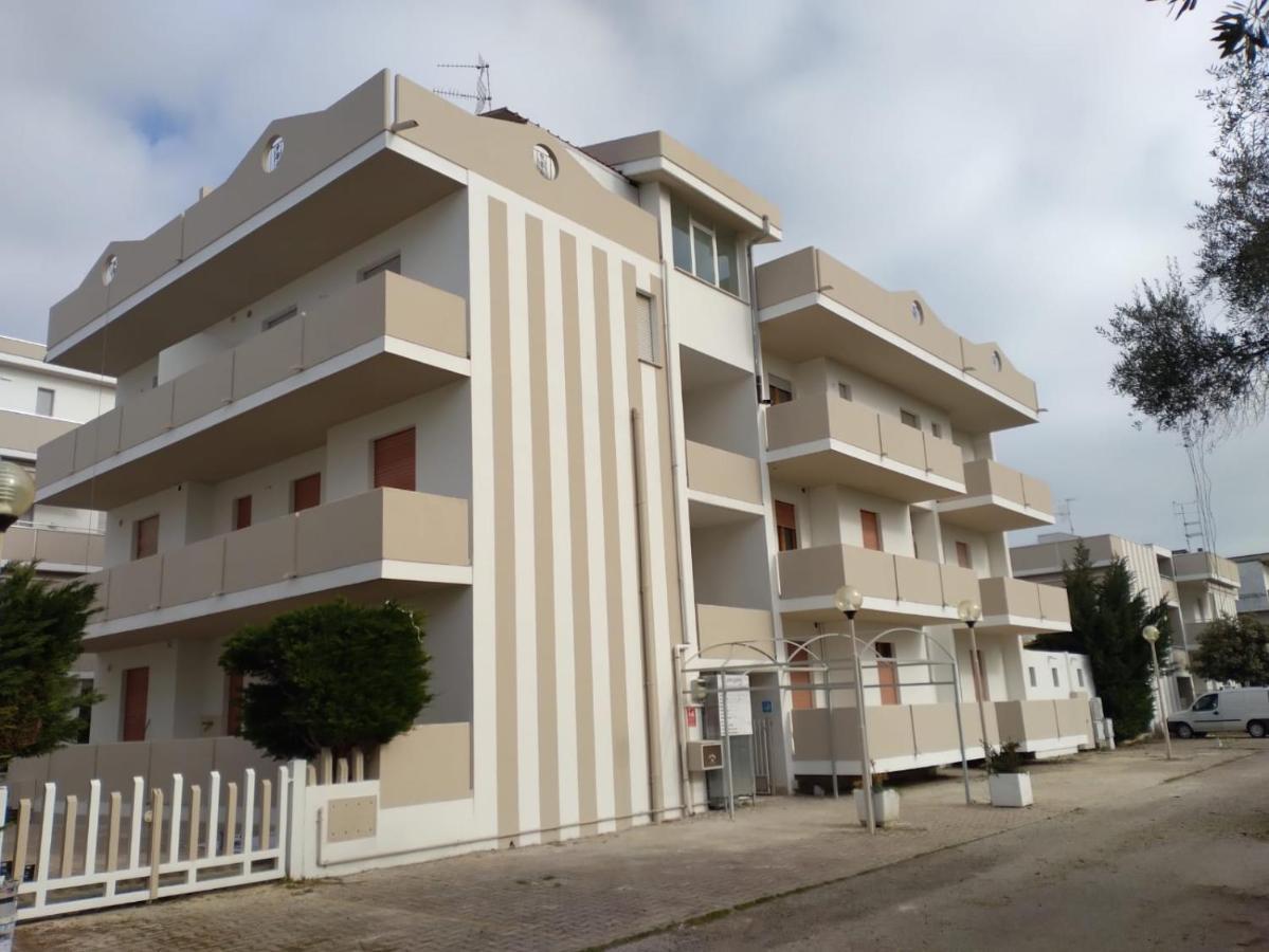 Appartamento con 2 Camere da Letto e Balcone