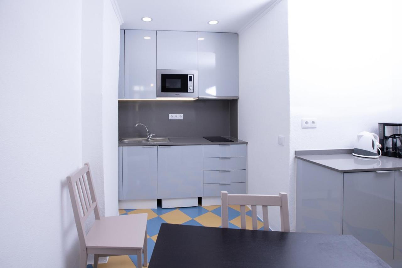 Three-Bedroom Apartment,1237557556:JPEG