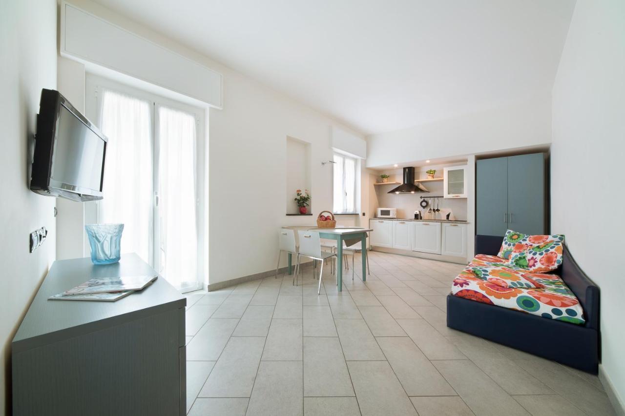 Ampio Appartamento con 1 Camera da Letto e Balcone