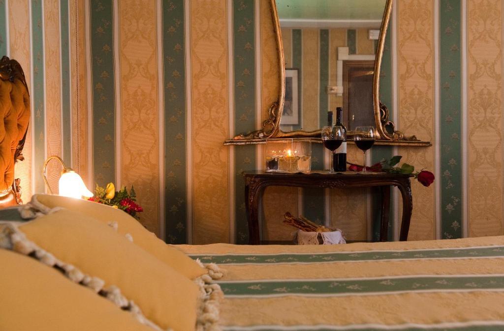 Chambre Double - Vue sur Canal