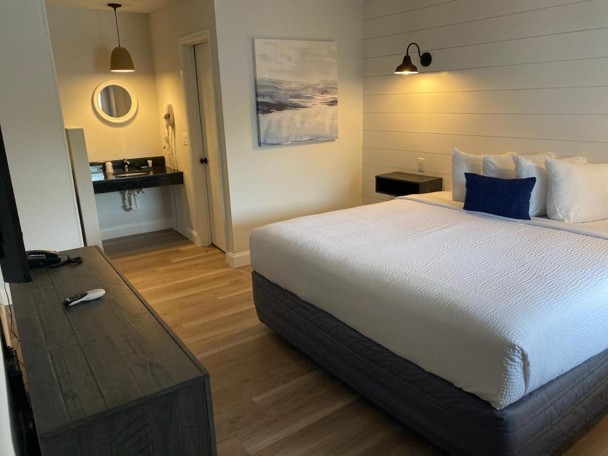 Standard King Room,1240399453:JPEG
