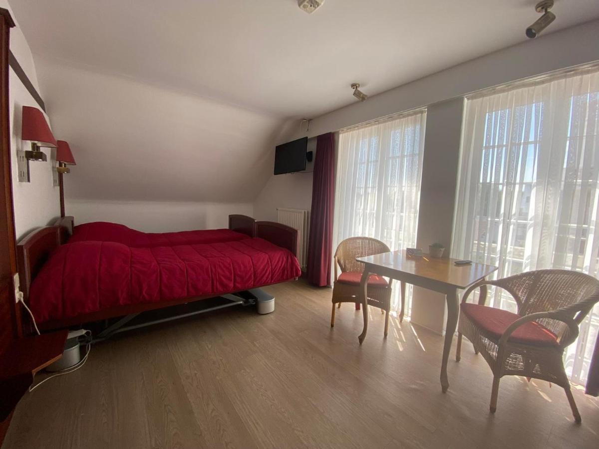 Tweepersoonskamer met 2 Aparte Bedden