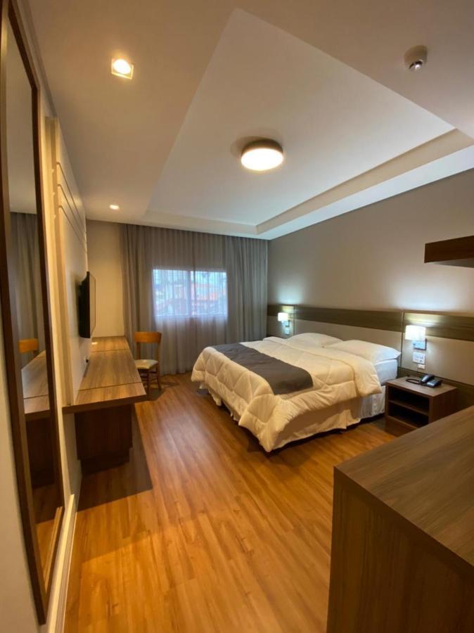 Suíte com Cama Queen-size