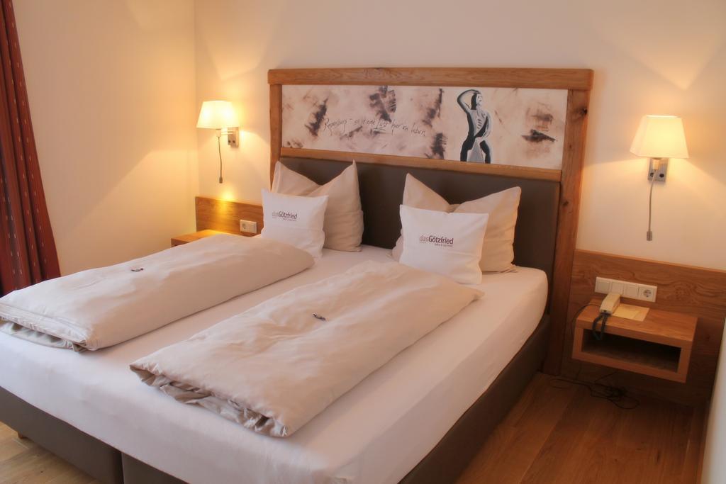 Classic Double Room,1742651805:JPEG