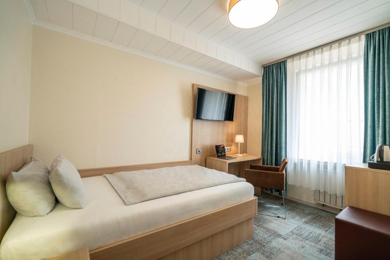 Single Room,1251341137:JPEG