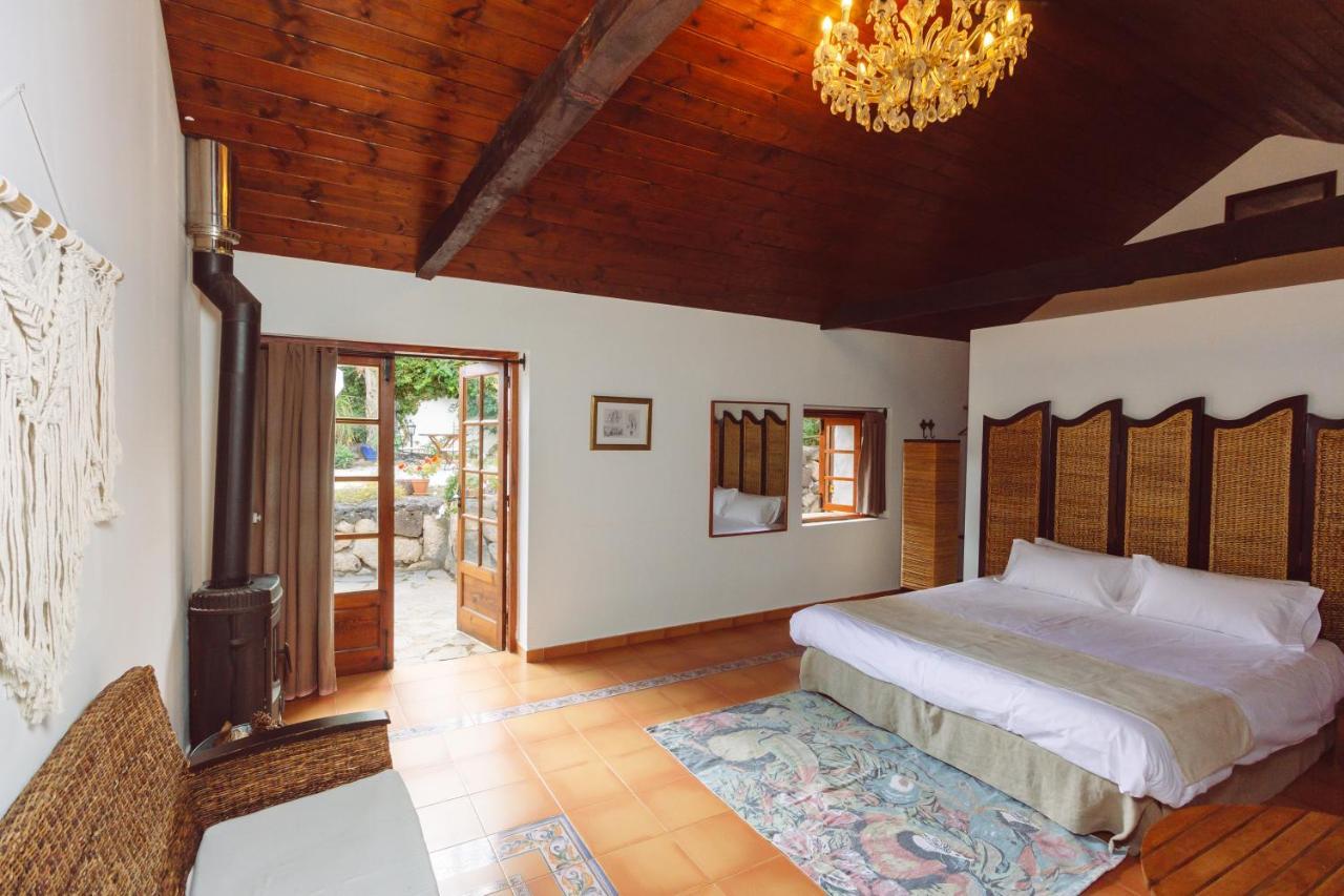 Double or Twin Room Private Bathroom Buganvilla,1251895735:JPEG
