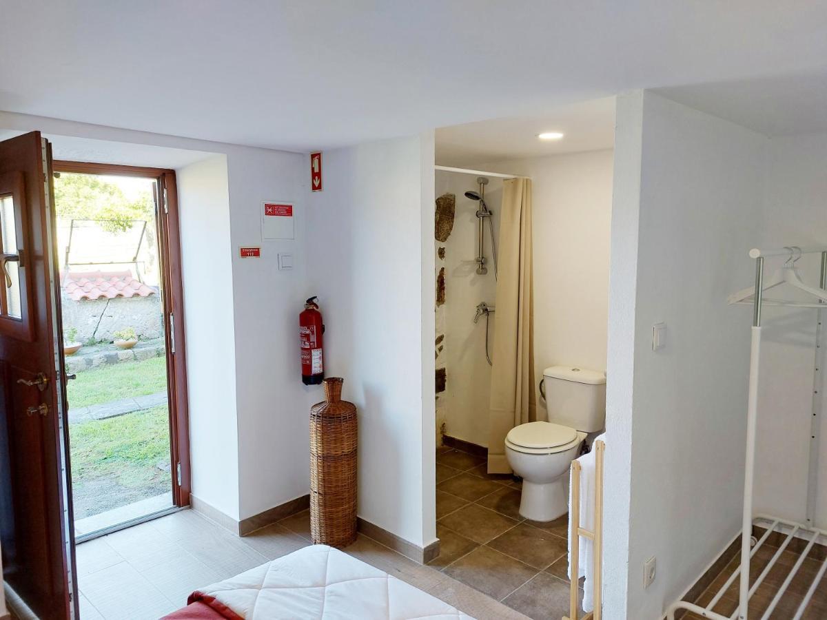 Quarto Queen com Vista Piscina