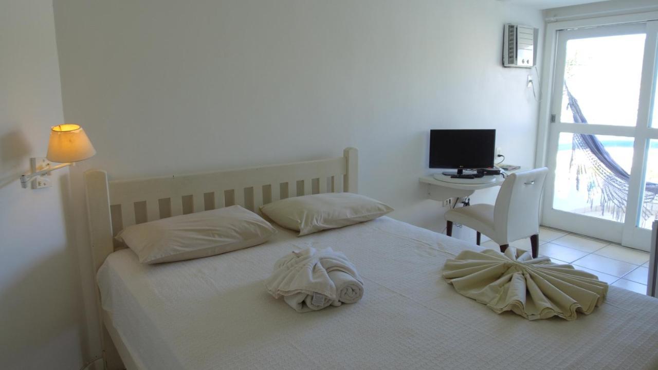 Quarto com Cama Queen-size e Vista do Mar