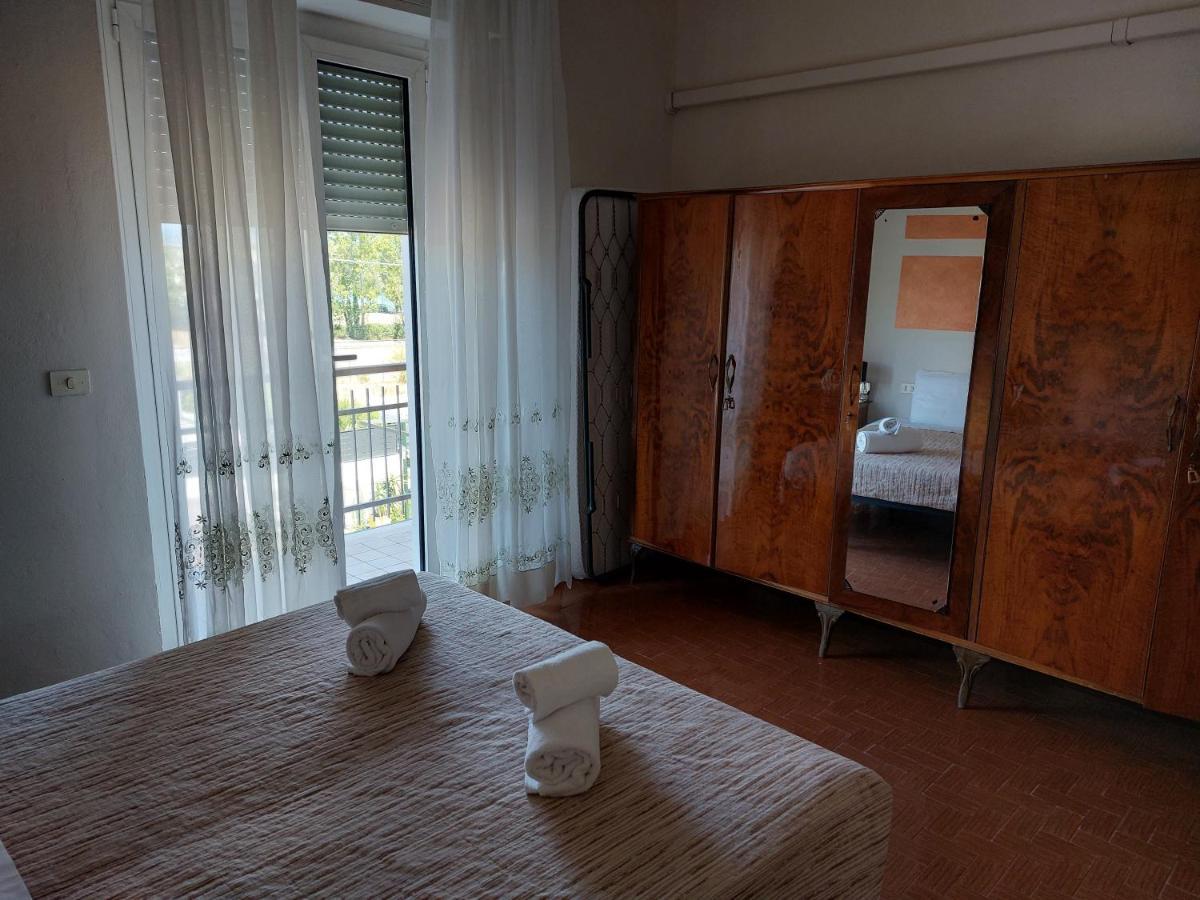 Camera Familiare con Bagno in Comune
