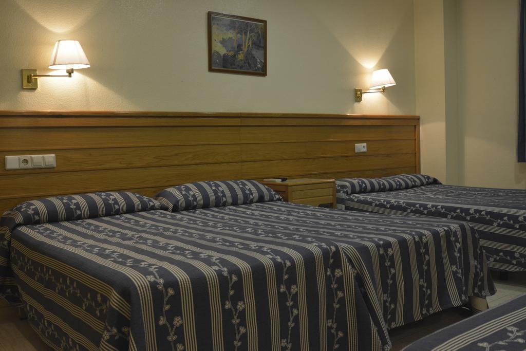 Triple Room,1720615415:JPEG