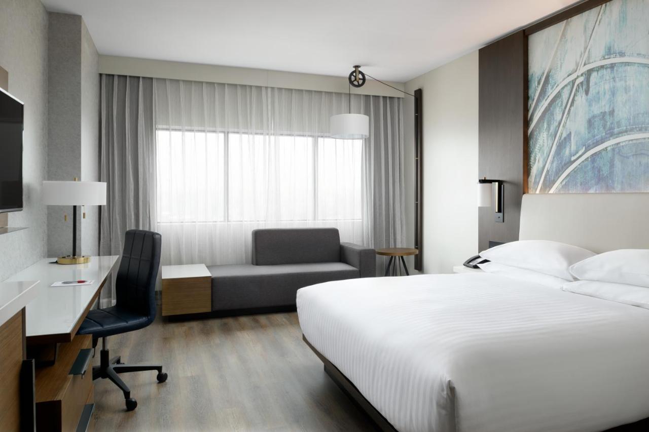 Guest Room, 1 King