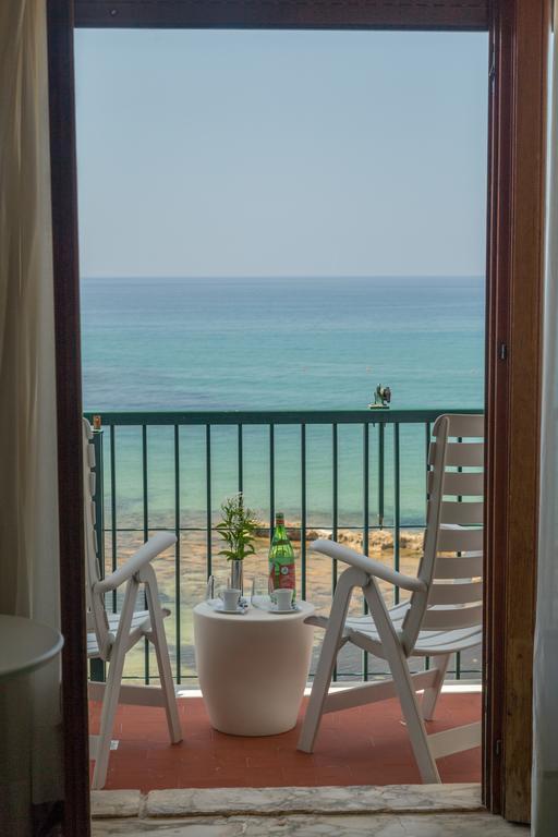 Camera Tripla Standard con Vista Mare